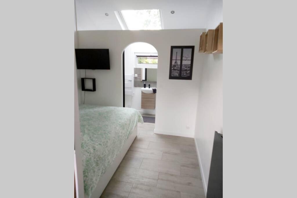 Ferienwohnung Superbe Studio 15 M²,Proche Disney, Asterix, Cdg Gressy Exterior foto